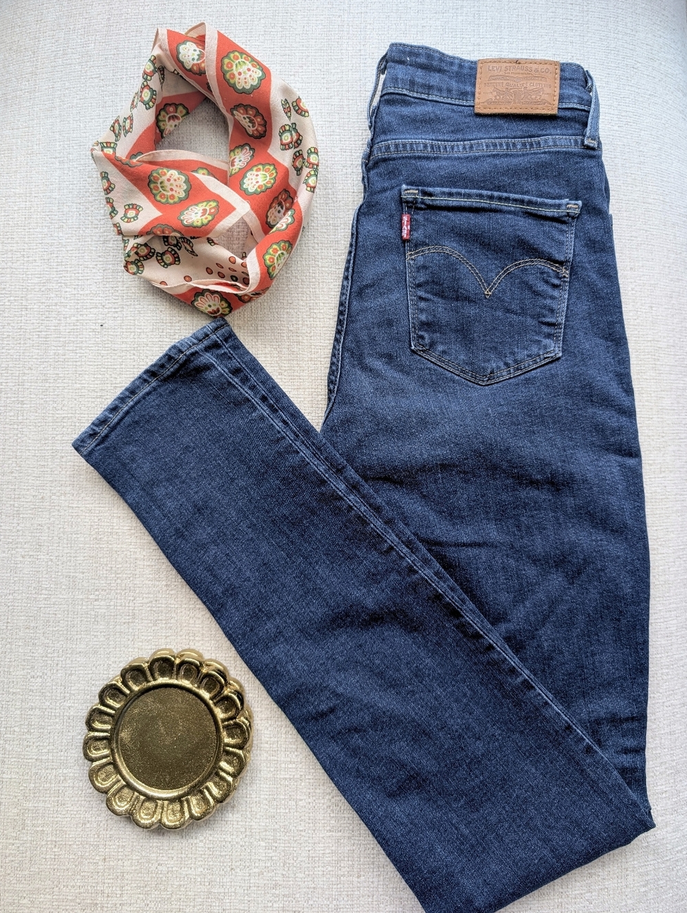 Levi's Tall 32" Length 721 Highrise Skinny Distressed Knees